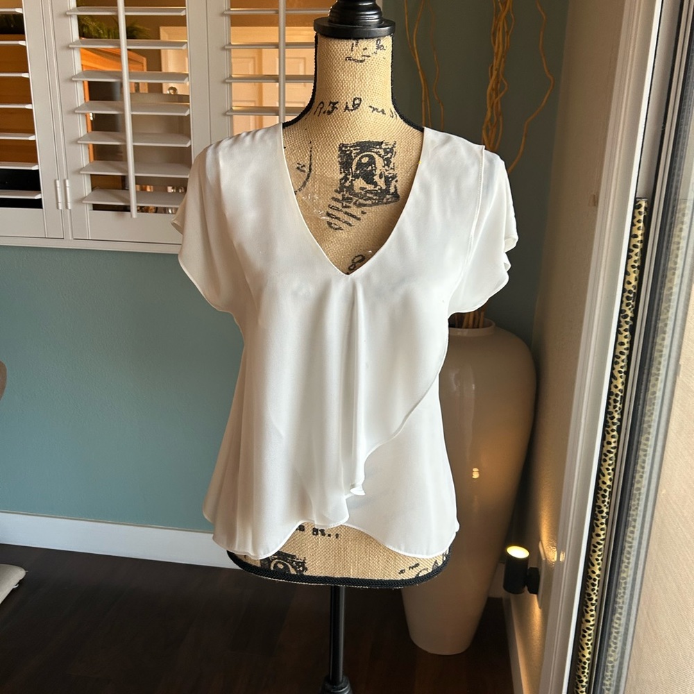 Chic White Women's Blouse